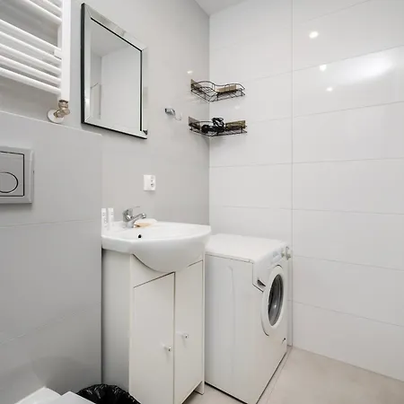 Urban Serenity #11 By Bookinghost