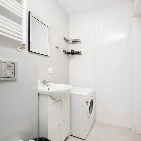 Apartament Urban Serenity #11 By Bookinghost *