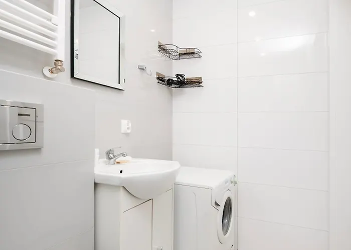 Daire Urban Serenity #11 By Bookinghost *